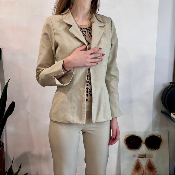 Vintage 1990 Ecru Pantsuit + Bonus silk scarf - Picture 11 of 16